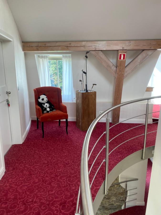 La Chambre Du Chateau De Bernalmont Λιέγη Εξωτερικό φωτογραφία