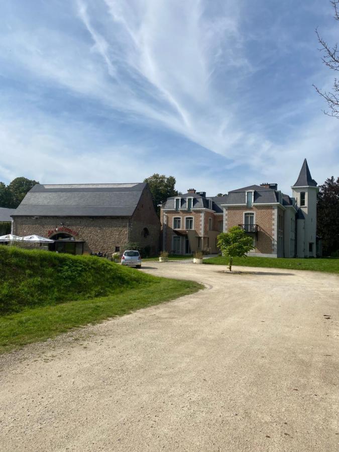 La Chambre Du Chateau De Bernalmont Λιέγη Εξωτερικό φωτογραφία