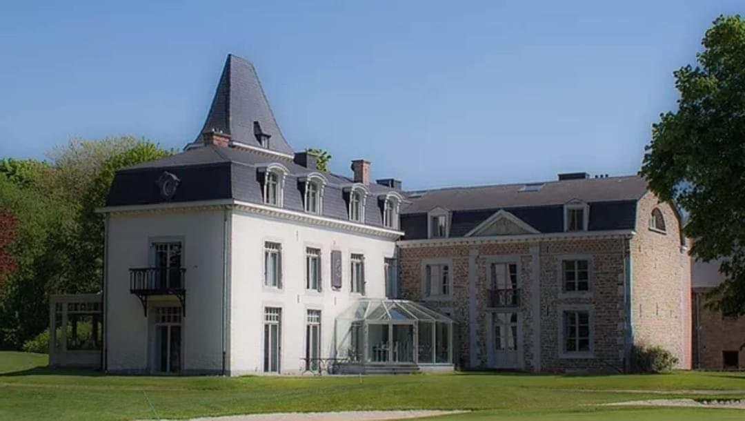 La Chambre Du Chateau De Bernalmont Λιέγη Εξωτερικό φωτογραφία