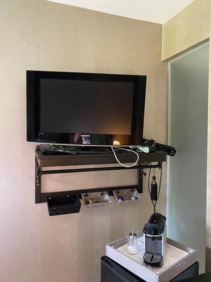 La Chambre Du Chateau De Bernalmont Λιέγη Εξωτερικό φωτογραφία
